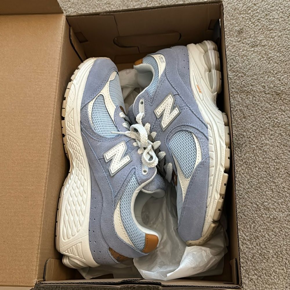New balance blue women’s 7 sneaker